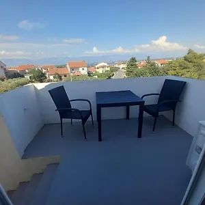 One Bedroom Loft With View Apartment Nin